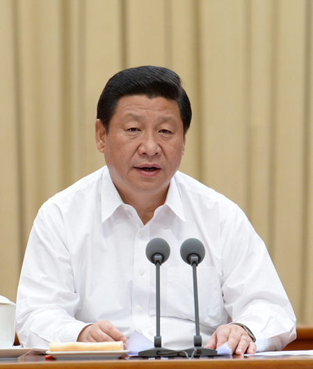 6月18日，中共中央总书记、国家主席、中央军委主席习近平在党的群众路线教育实践活动工作会议上发表重要讲话。记者 刘建生 摄